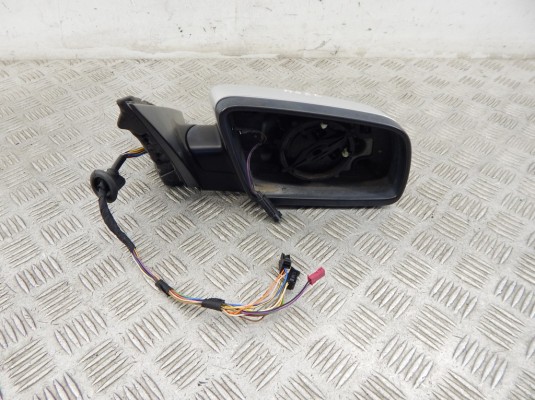 Зеркало наружное правое BMW 5-series (E60/61) Зеркало наружное правое BMW 5-series (E60/61)