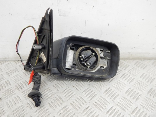 Зеркало наружное правое BMW 5-series (E39) 51 16 8 245 126
