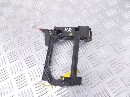 Скелет ручки наружной передней правой BMW 5-series (E39)