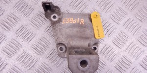 Кронштейн двигателя BMW 5-series (E39) 22 11 6 751 226 Кронштейн двигателя BMW 5-series (E39) 22 11 6 751 226