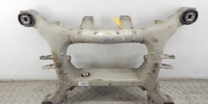 Балка подвески задняя BMW 7-series (F01/02) 33 31 6 794 666