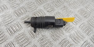 Насос (моторчик) омывателя стекла BMW 5-series (E39) 67 12 8 362 154 Насос (моторчик) омывателя стекла BMW 5-series (E39) 67 12 8 362 154