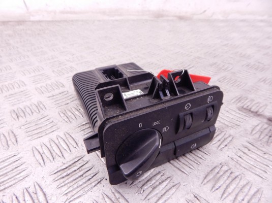 Блок управления светом BMW 3-series (E46) 61 31 4 108 585