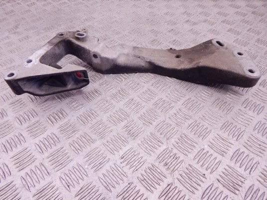 Кронштейн КПП BMW 4-series (F32/33/36) 22 11 6 769 281 Кронштейн КПП BMW 4-series (F32/33/36) 22 11 6 769 281