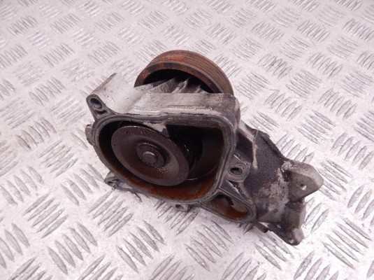 Помпа BMW 7-series (E38) 11 51 2 354 055