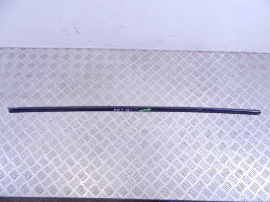 Молдинг двери передней правой BMW 3-series (E46) 51 13 8 238 878