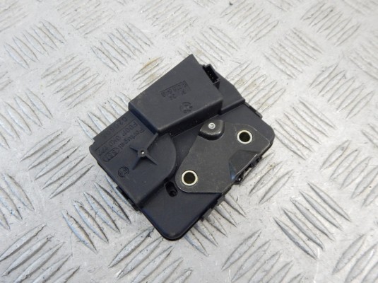 Замок стекла двери багажника BMW 3-series (E46) 51 24 8 218 849 Замок стекла двери багажника BMW 3-series (E46) 51 24 8 218 849