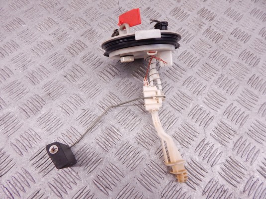 Датчик уровня топлива BMW 5-series (E39) 16 14 1 183 179 Датчик уровня топлива BMW 5-series (E39) 16 14 1 183 179