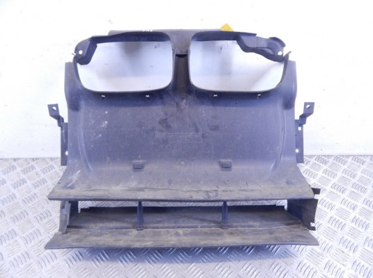 Воздухозаборник BMW 3-series (E46) 51 71 8 202 831