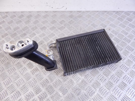 Испаритель кондиционера BMW X5-series (E53) 64 11 8 385 560