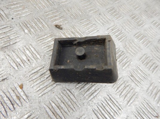 Опора под домкрат (поддомкратная подушка) BMW X3-series (E83) 51 71 8 268 885