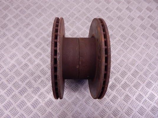 Диск тормозной передний BMW 5-series (E39) 34 11 6 767 061