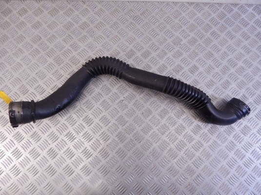 Патрубок интеркулера BMW 5-series (E60/61) 11 61 7 803 748