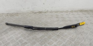 Щеткодержатель (поводок стеклоочистителя, дворник) AUDI A4 (B5) 1994-2001 8D1955408