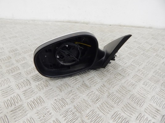 Зеркало наружное левое BMW 1-series (E87) 51 16 7 208 163 Зеркало наружное левое BMW 1-series (E87) 51 16 7 208 163