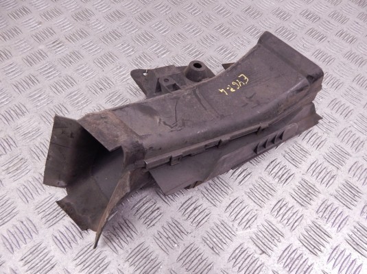 Воздуховод тормозной левый BMW 3-series (E46) 51 71 8 197 927 Воздуховод тормозной левый BMW 3-series (E46) 51 71 8 197 927