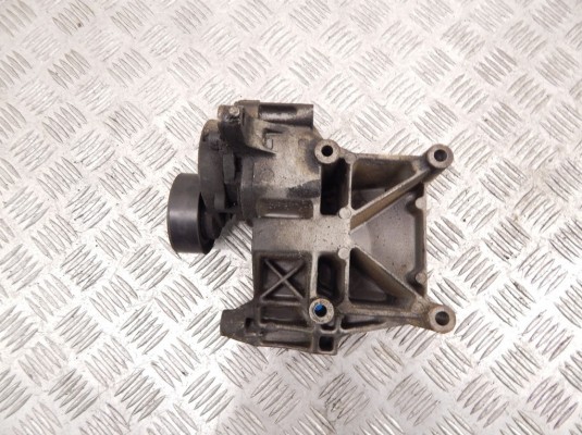 Кронштейн генератора BMW 3-series (E36) 12 31 1 247 646