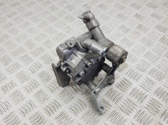 Насос гидроусилителя руля BMW 5-series (E60/61) 32 41 6 766 191