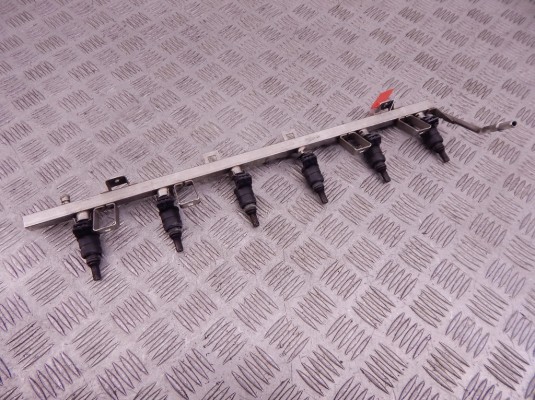 Форсунка BMW 3-series (E46) 13 64 1 427 240 Форсунка BMW 3-series (E46) 13 64 1 427 240