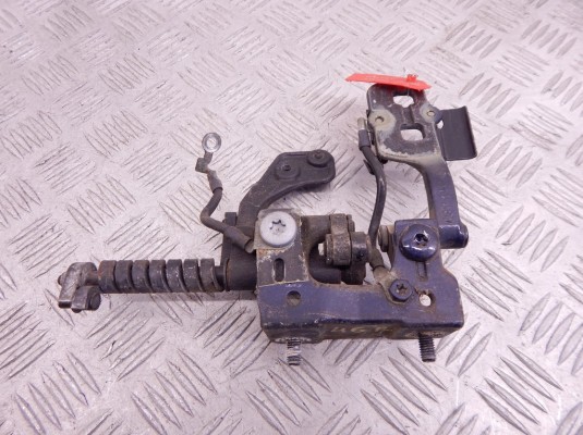 Петля крышки багажника BMW 3-series (E46) 51 24 8 254 016