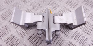 Петля двери передней правой BMW 7-series (F01/02) 41 00 7 203 984 Петля двери передней правой BMW 7-series (F01/02) 41 00 7 203 984