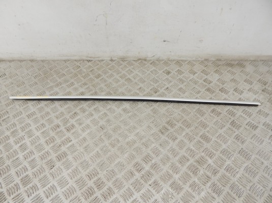 Молдинг стекла двери задней правой наружный BMW 7-series (F01/02)