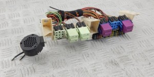 Блок предохранителей BMW X5-series (E53) 61 13 8 383 720