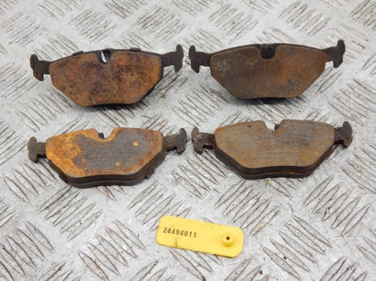 Тормозные колодки задние BMW 3-series (E46) 34 21 6 778 168 Тормозные колодки задние BMW 3-series (E46) 34 21 6 778 168