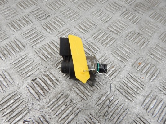 Датчик давления топлива BMW 1-series (E87) 13 51 7 787 186