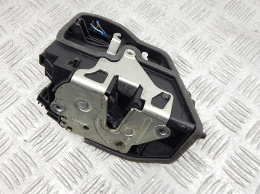 Замок двери BMW 5-series (E60/61) 51 22 7 167 076