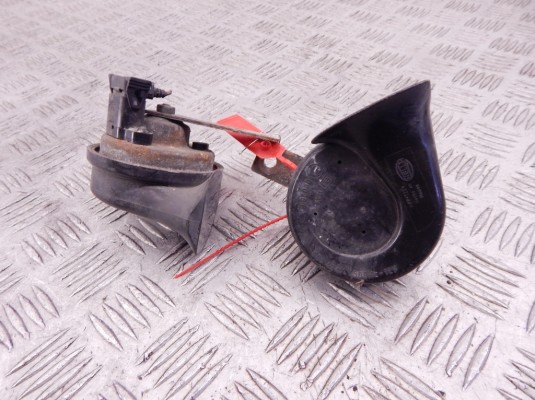 Сигнал (клаксон) BMW 3-series (E36) 61 33 8 372 738