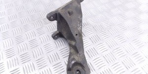 Кронштейн двигателя BMW X5-series (E53) 22 11 6 757 708