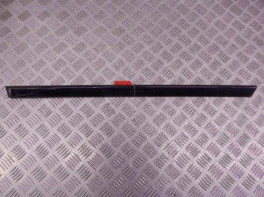 Молдинг двери задней левой BMW 5-series (E39) 51 22 8 189 277 Молдинг двери задней левой BMW 5-series (E39) 51 22 8 189 277