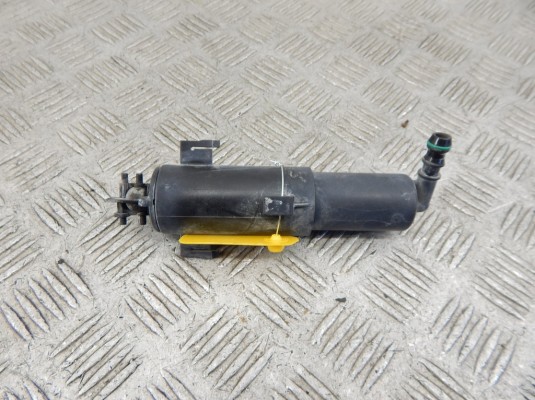 Форсунка омывателя фар BMW X5-series (E70) 61 67 7 173 852 Форсунка омывателя фар BMW X5-series (E70) 61 67 7 173 852