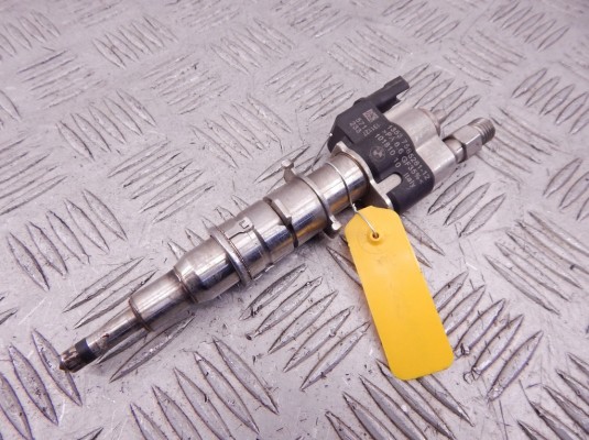 Форсунка BMW 7-series (F01/02) 13 53 7 585 261