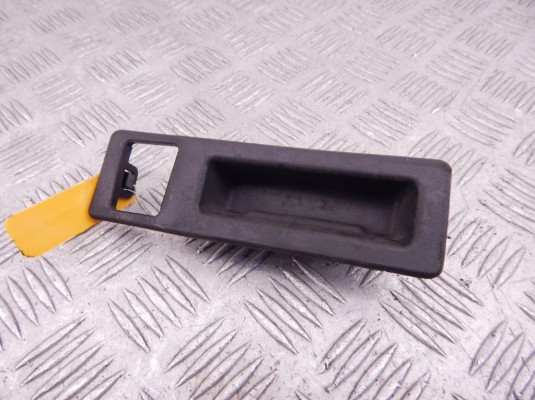 Ручка открывания багажника BMW 5-series (F10/11) 51 24 7 368 753 Ручка открывания багажника BMW 5-series (F10/11) 51 24 7 368 753