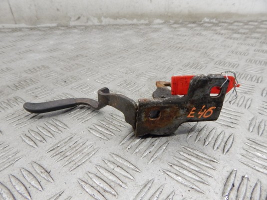 Крюк капота BMW 3-series (E46) 51 23 8 213 029