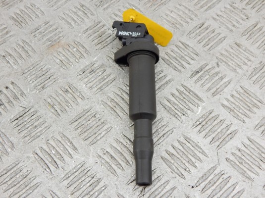 Катушка зажигания BMW X3-series (E83) Катушка зажигания BMW X3-series (E83)