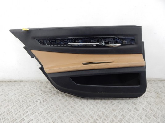 Обшивка двери задней левой (дверная карта) BMW 7-series (F01/02)