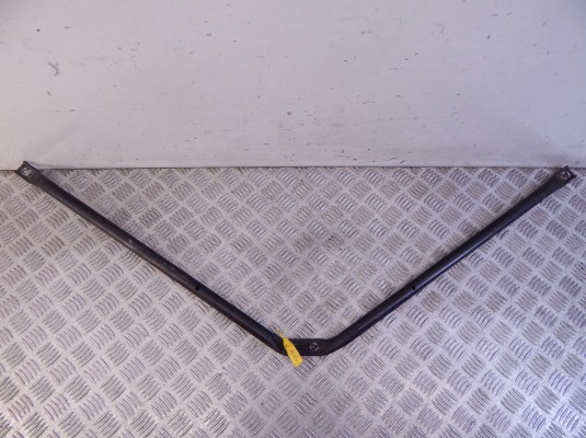 Распорная планка BMW 5-series (E60/61) 51 61 7 046 555