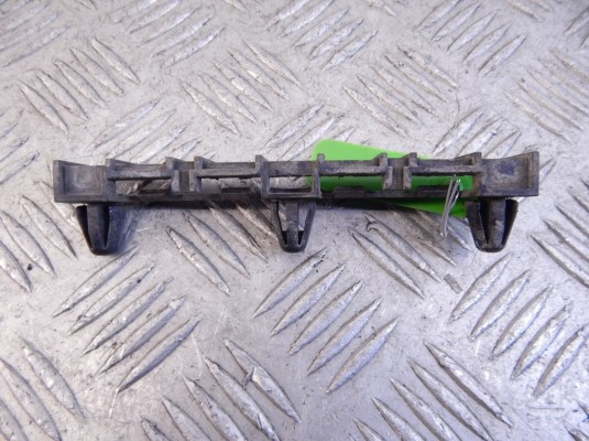 Кронштейн крепления крыла переднего левого BMW X5-series (E53) 51 11 8 402 313 Кронштейн крепления крыла переднего левого BMW X5-series (E53) 51 11 8 402 313