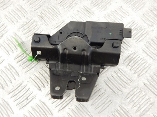 Замок багажника BMW 3-series (E46) 51 24 8 196 401