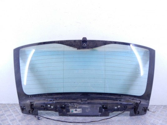Стекло заднее BMW 3-series (E46) 51 31 8 255 292