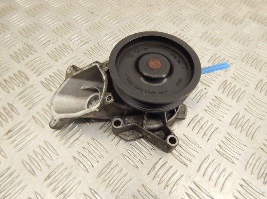Помпа BMW 3-series (E46) 11 51 7 806 349