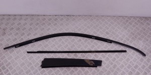 Молдинг двери передней правой BMW X5-series (E53) 51 32 8 257 702