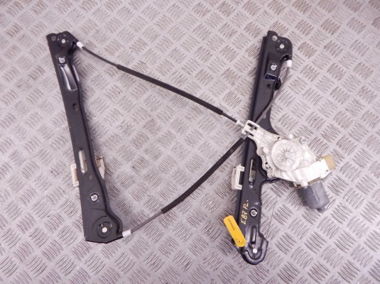 Стеклоподъемник электрический передний левый BMW 1-series (E87) 51 33 7 138 465 Стеклоподъемник электрический передний левый BMW 1-series (E87) 51 33 7 138 465