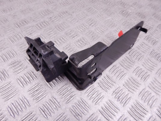 Передняя панель крепления облицовки (телевизор) BMW 3-series (E90/91/92) 51 64 7 117 812