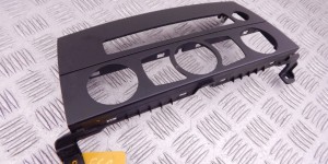 Рамка под магнитолу BMW 5-series (E60/61) 51 45 6 976 361 Рамка под магнитолу BMW 5-series (E60/61) 51 45 6 976 361