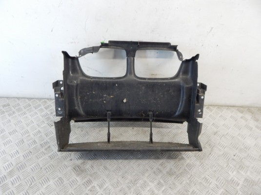 Воздухозаборник BMW 3-series (E46) 51 71 8 202 831