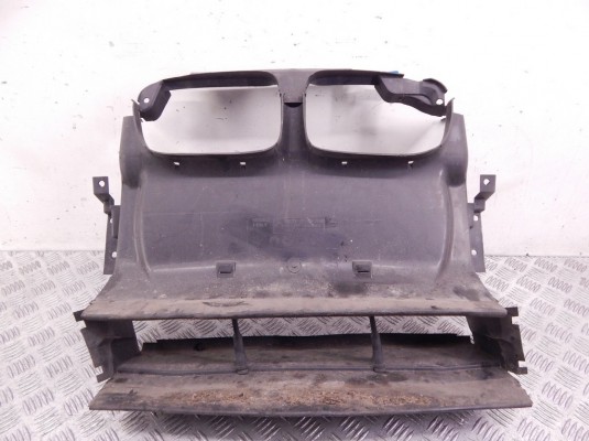 Воздухозаборник BMW 3-series (E46) 51 71 8 202 831